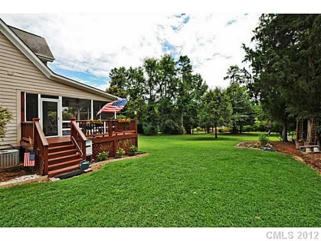 8346 Fairfield Forest Rd, Denver, NC 28037