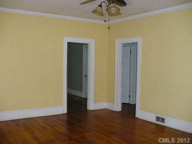515 W 4th Ave #9, Gastonia, NC 28052