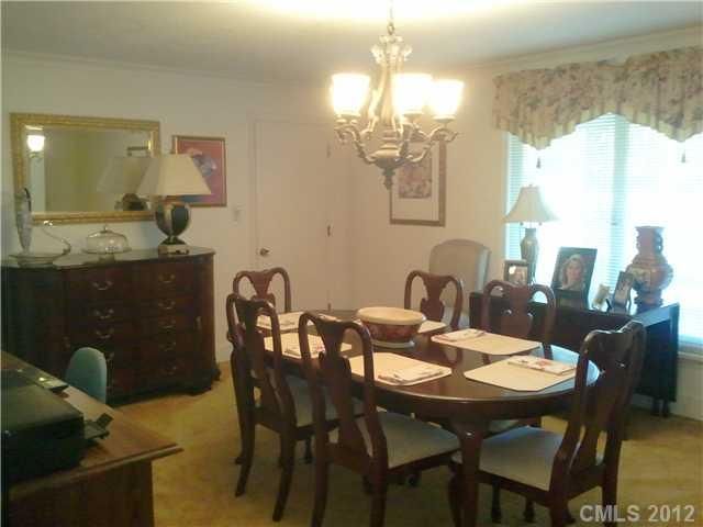 2322 Miranda Rd, Charlotte, NC 28216