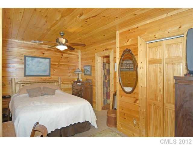 8 AC Ridge Rd, Clover, SC 29710