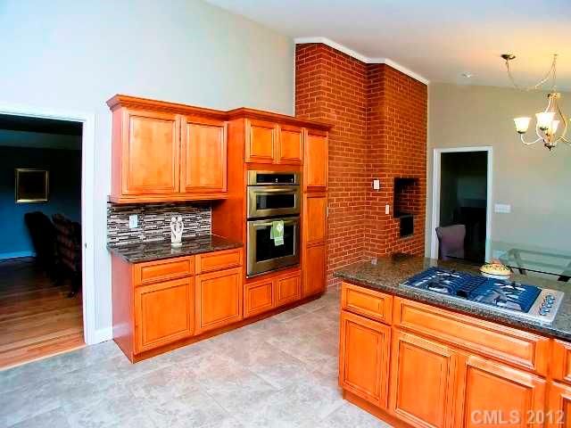 3332 Highview Rd, Charlotte, NC 28210