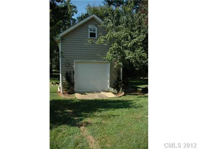 7432 Mountain Ridge Dr, Stanley, NC 28164