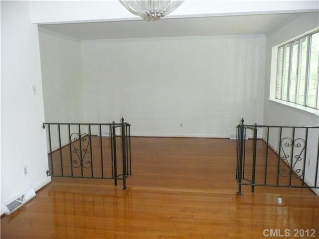 5815 Steeplechase Rd, Charlotte, NC 28226