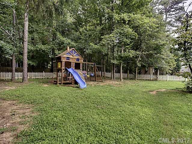 2724 Kilmarnock Ct, Matthews, NC 28105