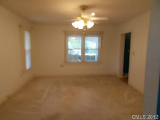 370 Dutchman Rd, Harmony, NC 28634