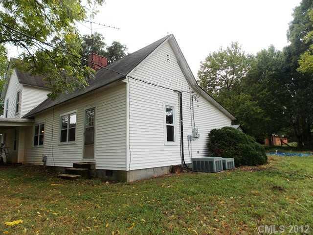 370 Dutchman Rd, Harmony, NC 28634