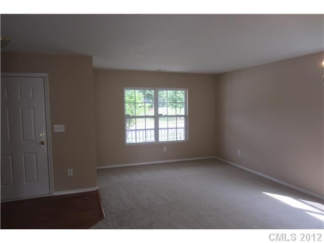 3134 Buckleigh Dr, Charlotte, NC 28215