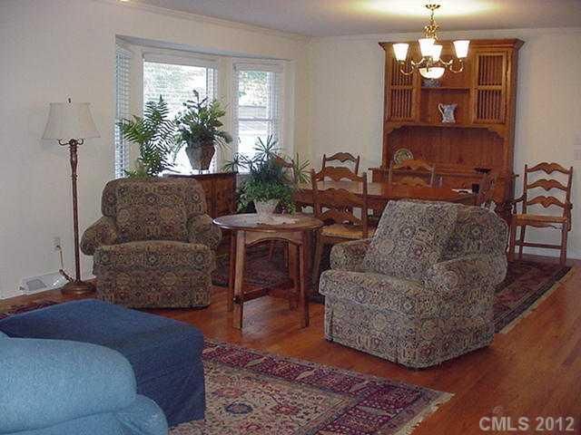 107 Hughey Dr, Gastonia, NC 28056