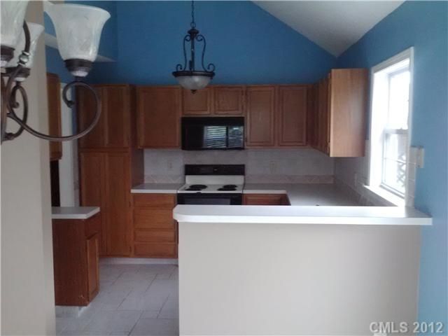 2201 Planters Knoll Dr, Monroe, NC 28110