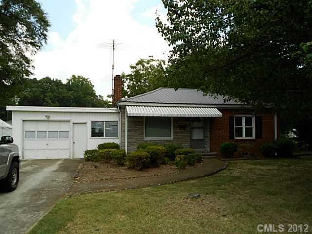 230 NW White St, Concord, NC 28027