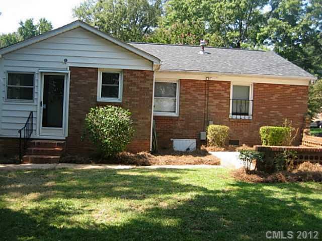 4821 Charleston Dr, Charlotte, NC 28212