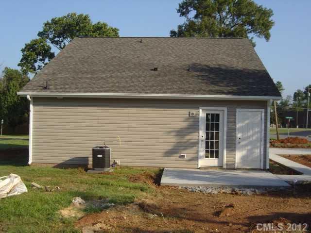 2122 Palm Ln, Belmont, NC 28012