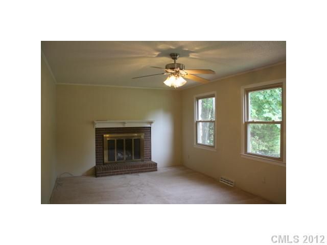 316 Windy Rush Rd, Kannapolis, NC 28081
