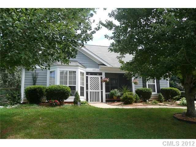 107 Elderberry Dr, Mooresville, NC 28115