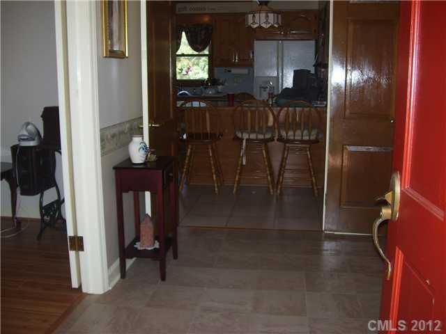 801 Crescent Dr, Cherryville, NC 28021