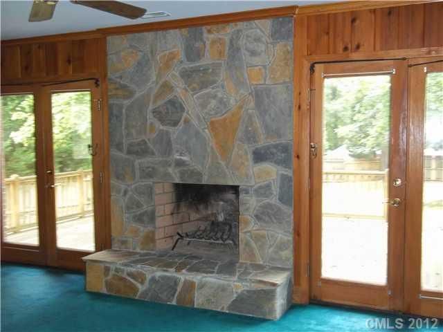 1403 Cambridge St, Gastonia, NC 28054