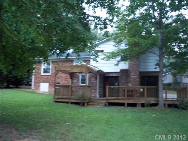 1403 Cambridge St, Gastonia, NC 28054