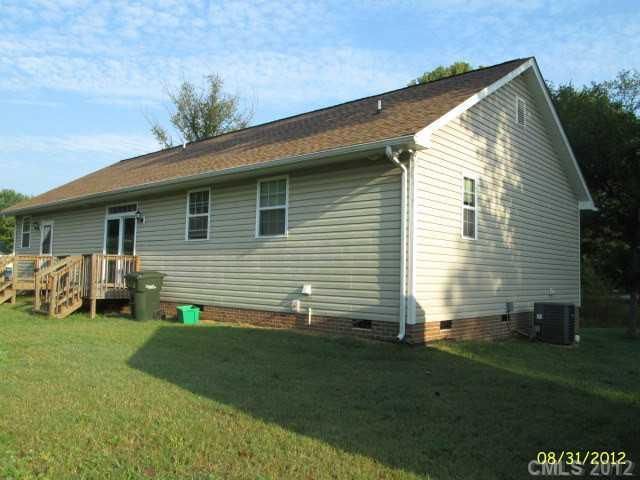628 SW Treasure Dr, Concord, NC 28025