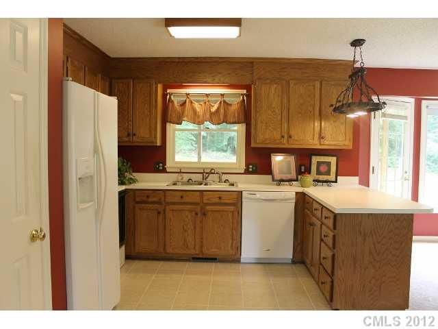 165 Levo Dr, Troutman, NC 28166
