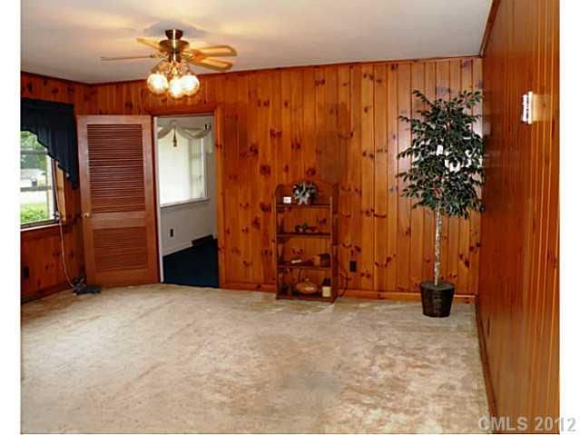750 E Monbo Rd, Statesville, NC 28677