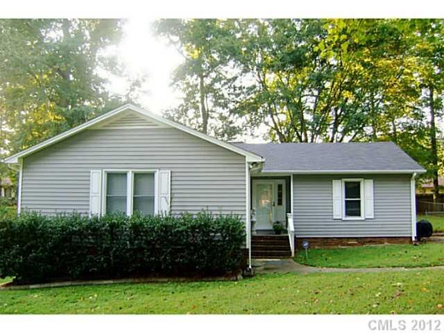 508 Forest Ln, Belmont, NC 28012