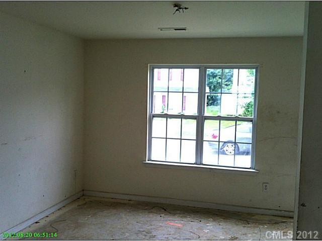 219 Pangle Dr, Charlotte, NC 28217