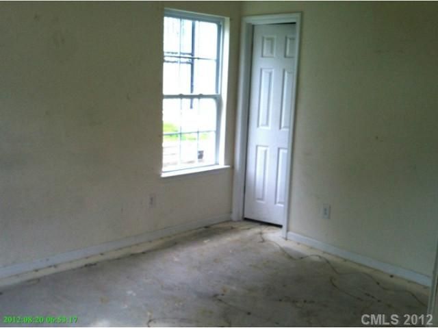 219 Pangle Dr, Charlotte, NC 28217