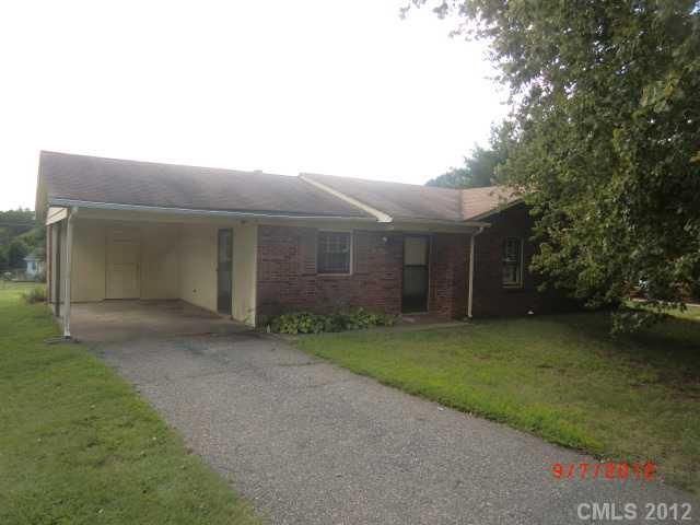 451 W West Ave, Troutman, NC 28166