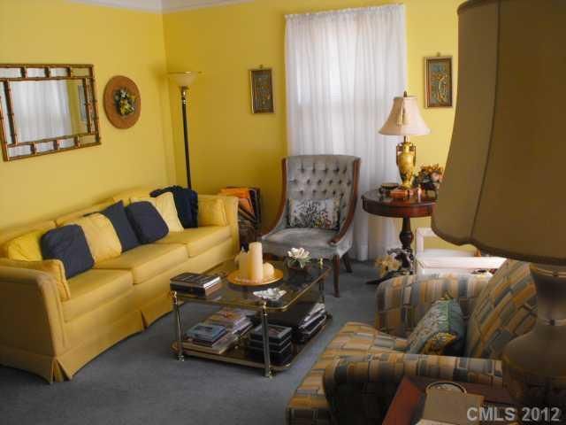 3620 Carlyle Dr, Charlotte, NC 28208