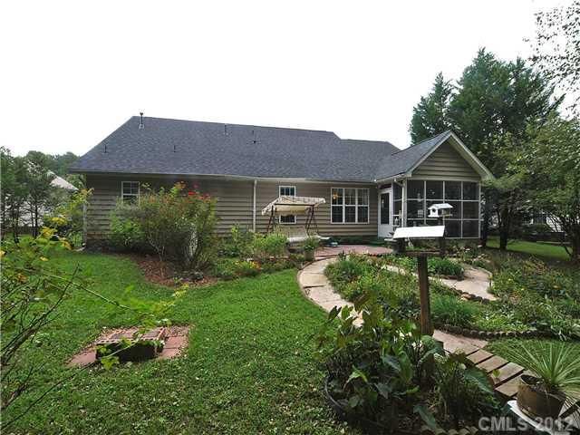7716 Kingston Dr, Waxhaw, NC 28173