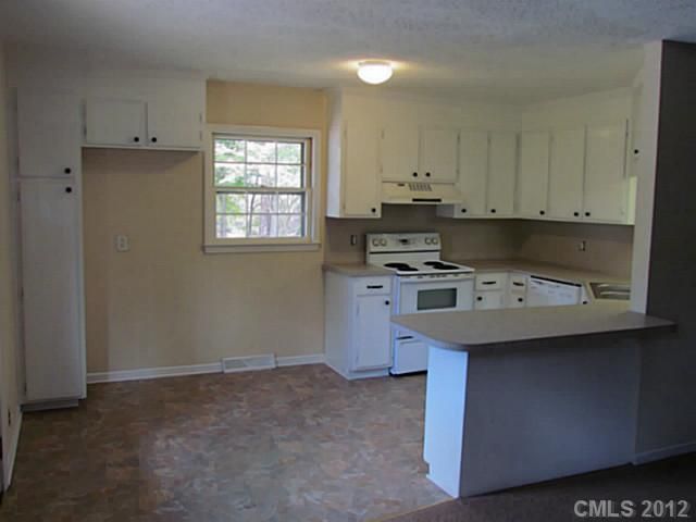 2006 Blair St, Kannapolis, NC 28083