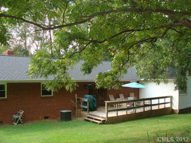311 Hoke Dr, Dallas, NC 28034