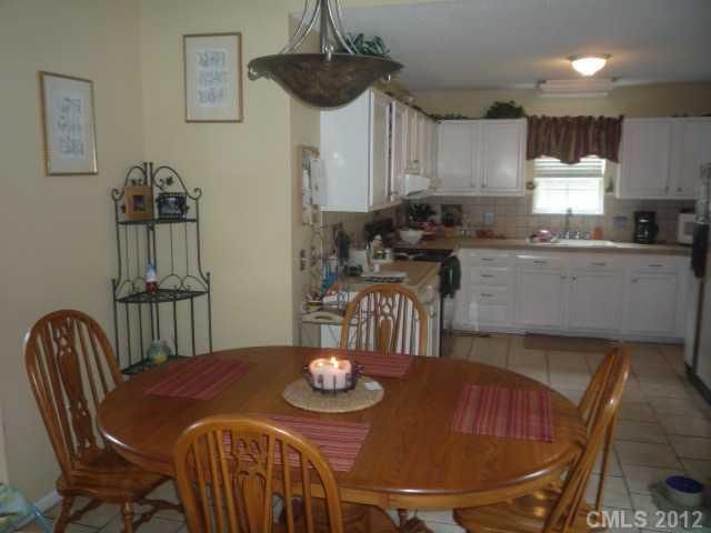 1403 Mistletoe Ridge Pl, Concord, NC 28027