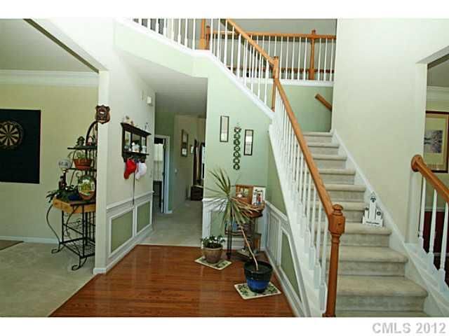 822 Brookdale Ln, Stanley, NC 28164
