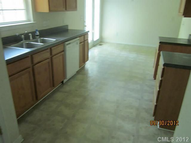 870 Wendover Rd, Statesville, NC 28677