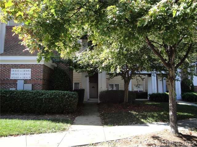 18515 Harborside Dr #10, Cornelius, NC 28031
