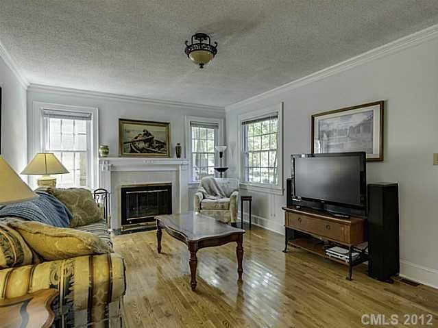 3119 Barnhill Dr, Charlotte, NC 28205
