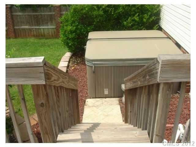2301 Tradewind Ct, Gastonia, NC 28054