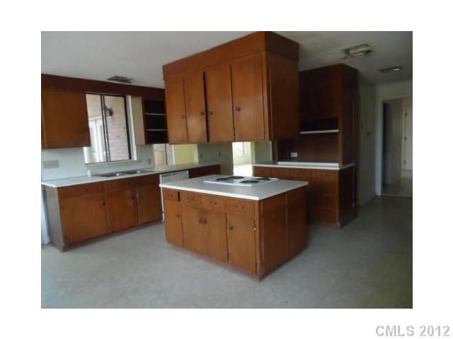 120 Ann Perry St, Wingate, NC 28174