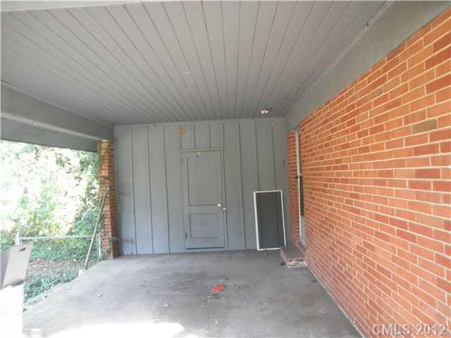 1329 Shannonhouse Dr, Charlotte, NC 28215