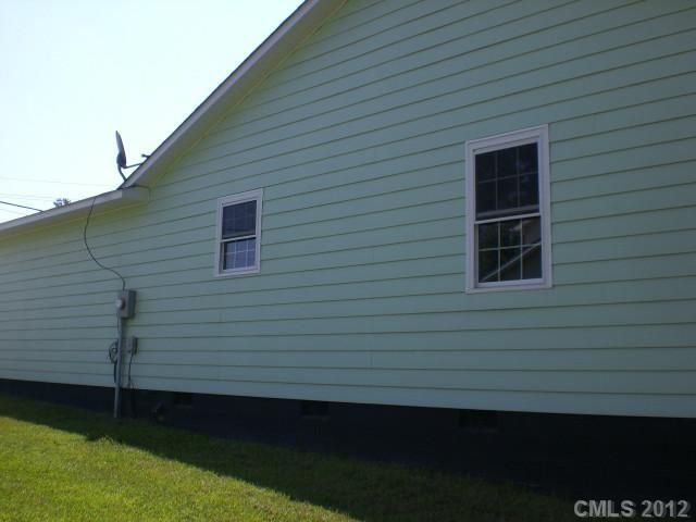 2448 Lynwood Dr, Lancaster, SC 29720