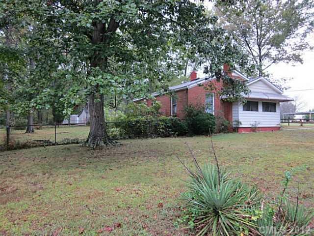2002 Independence Sq, Kannapolis, NC 28081