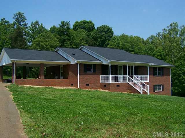 3925 Siesta Ln, Lincolnton, NC 28092