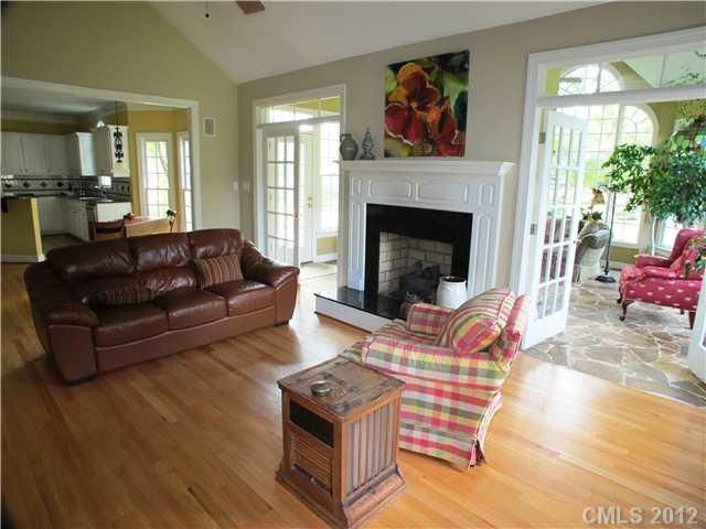 3531 Cardiff Ln, Matthews, NC 28104