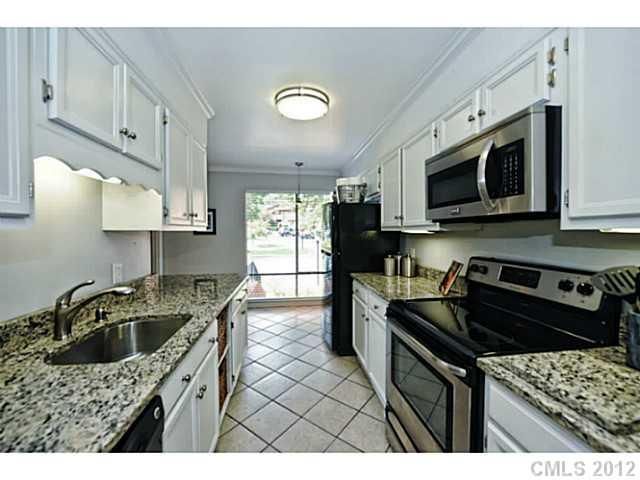 5805 Sharon Rd #G, Charlotte, NC 28210