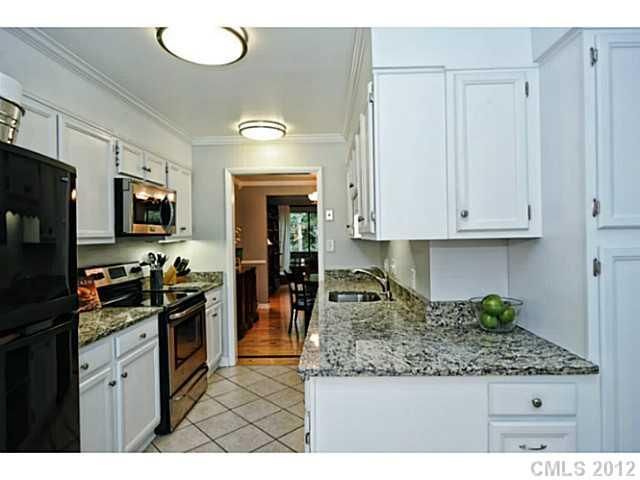 5805 Sharon Rd #G, Charlotte, NC 28210
