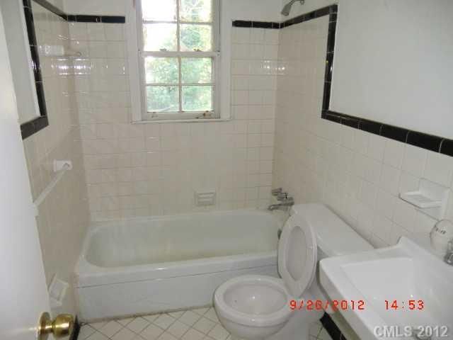 3209 Holt St, Charlotte, NC 28205