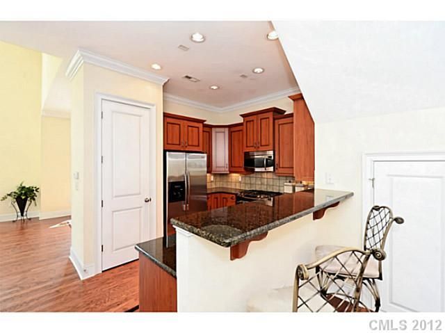 747 Jetton St #5, Davidson, NC 28036