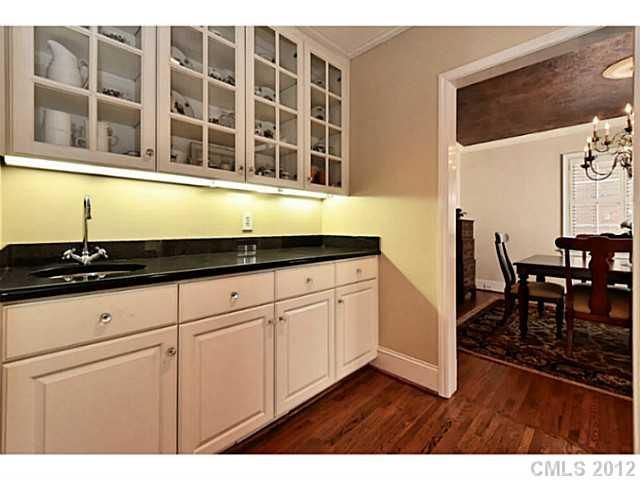 2538 Hampton Ave, Charlotte, NC 28207