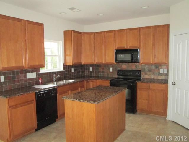 5245 Halverson Ct, Kannapolis, NC 28083